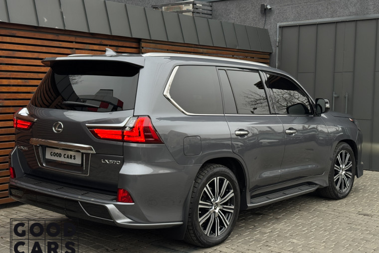 Lexus LX570 - 25
