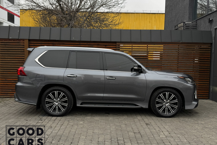 Lexus LX570 - 26