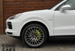 Porsche Cayenne - 4