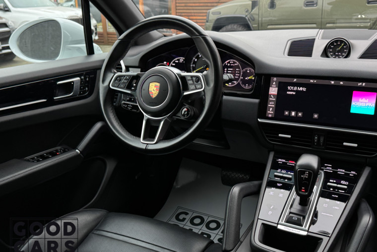 Porsche Cayenne - 16