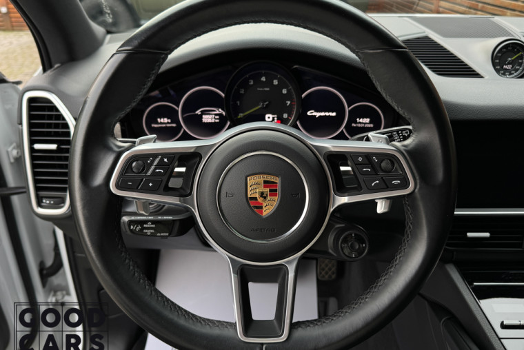 Porsche Cayenne - 23