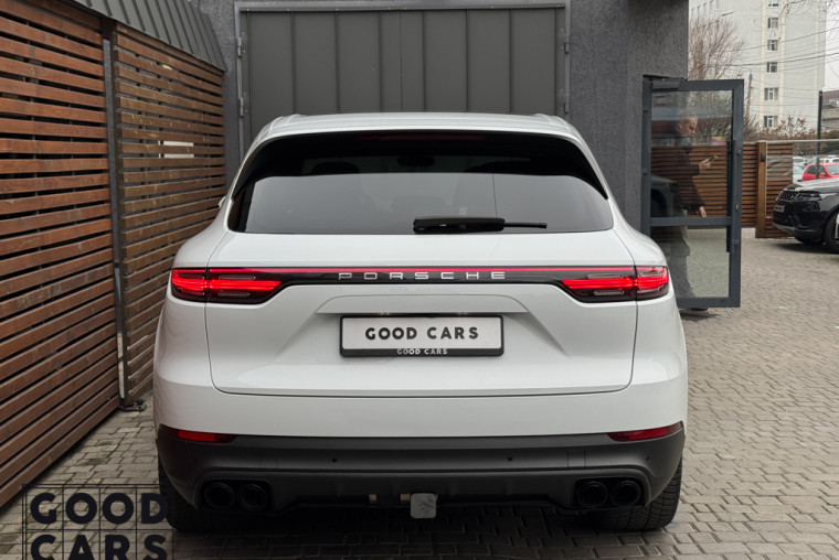 Porsche Cayenne - 36