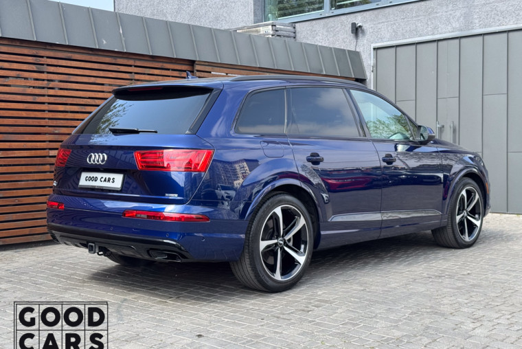 Audi Q7 - 6