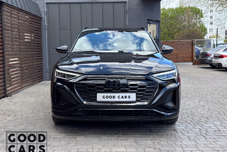 Audi Q8 e-tron - 1