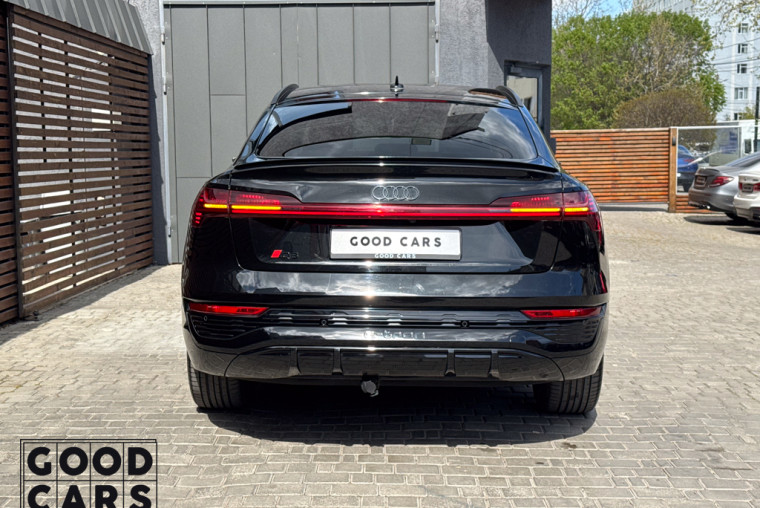 Audi Q8 e-tron - 5