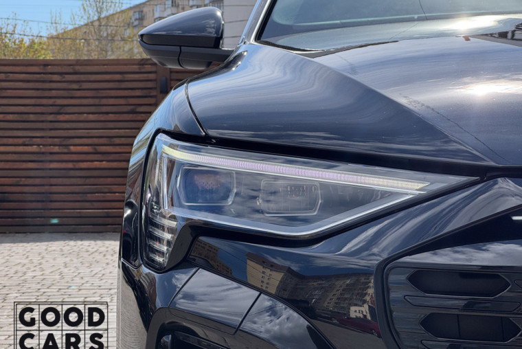 Audi Q8 e-tron - 10