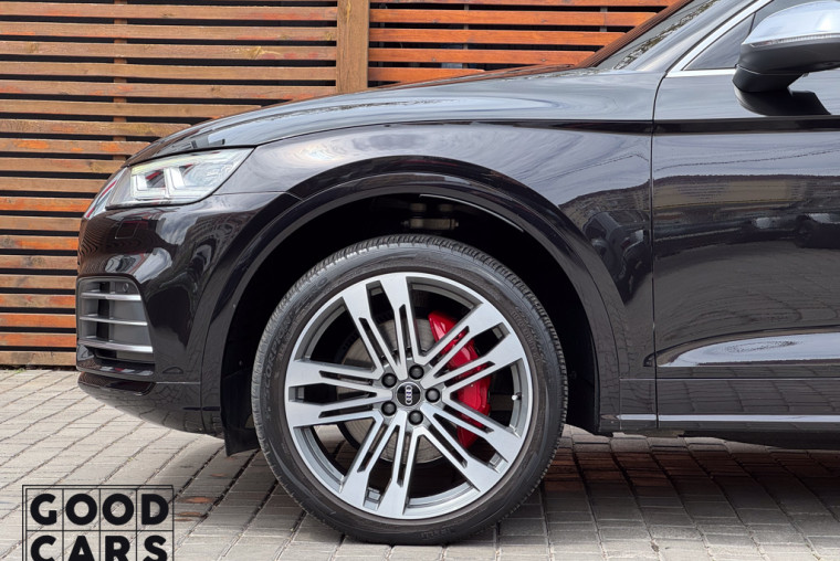 Audi SQ5 - 12