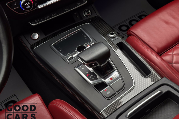 Audi SQ5 - 36