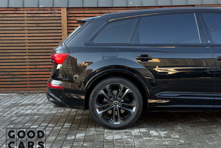 Audi SQ7 - 14