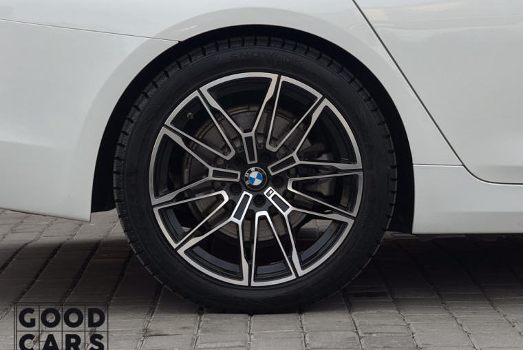 BMW 530e - 16