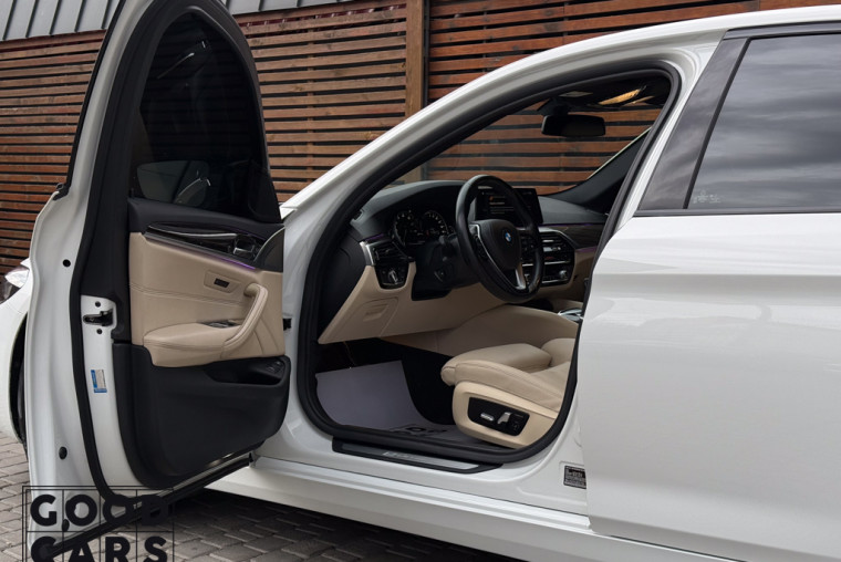 BMW 530e - 19
