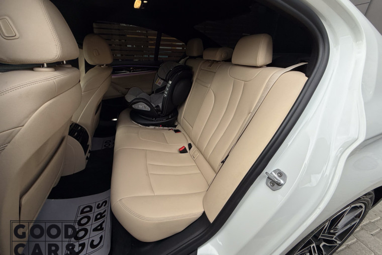 BMW 530e - 24