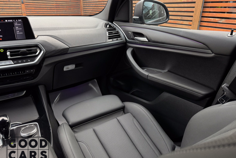 BMW X3 - 32