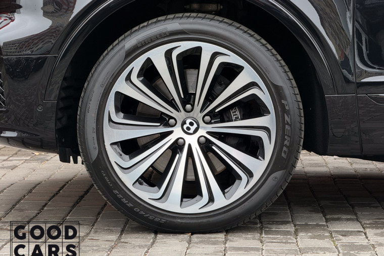 Bentley Bentayga - 15