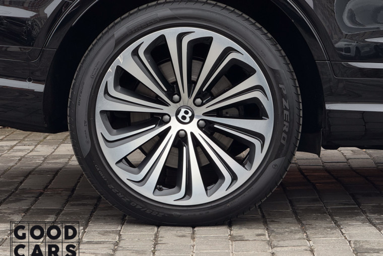 Bentley Bentayga - 17
