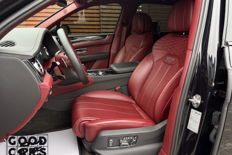 Bentley Bentayga - 25