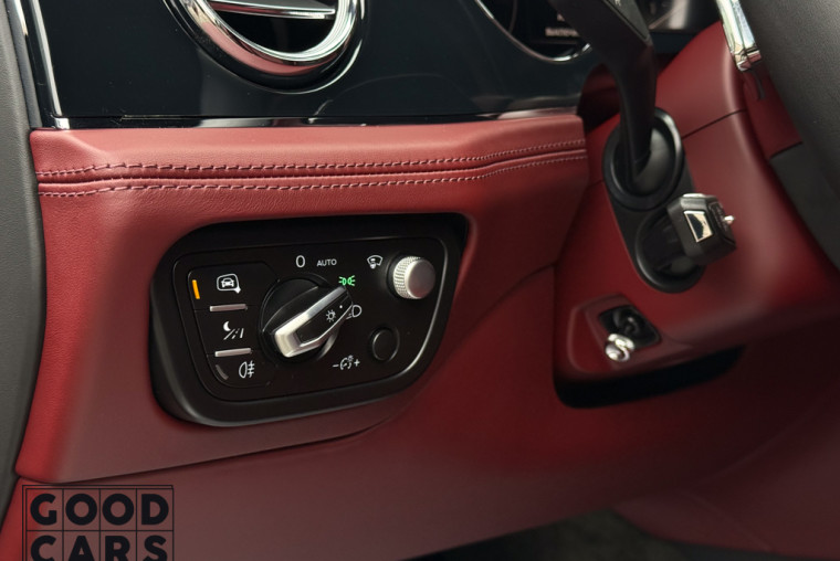 Bentley Bentayga - 27