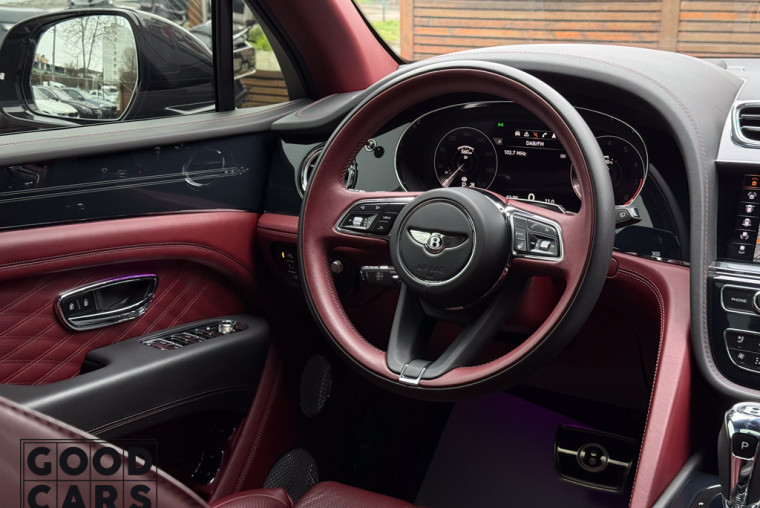 Bentley Bentayga - 37