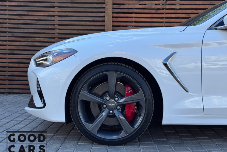Genesis G70 - 11