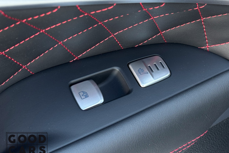 Genesis G70 - 23