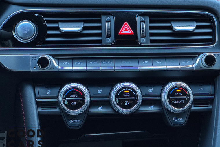 Genesis G70 - 33
