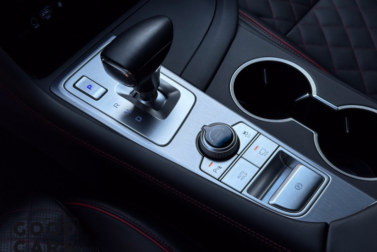 Genesis G70 - 34