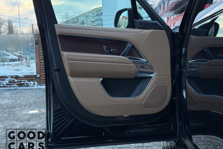 Land Rover Range Rover - 16