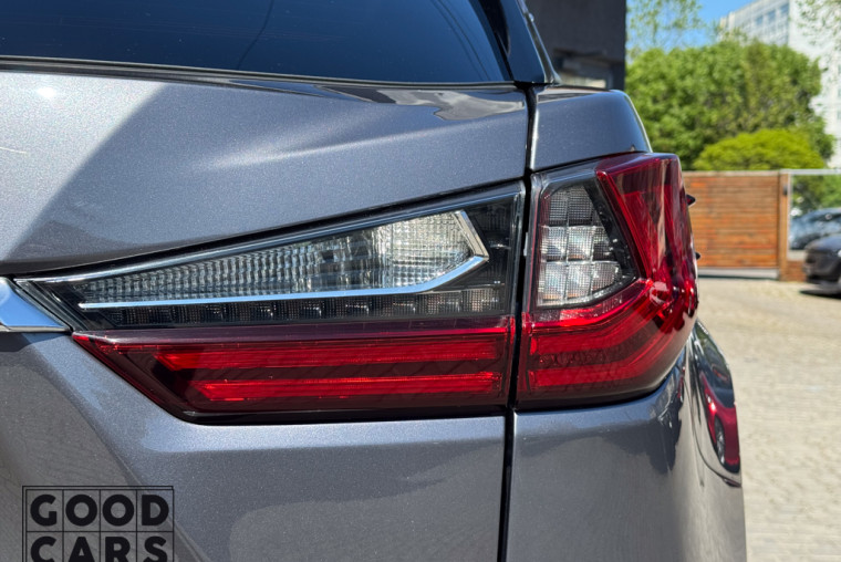 Lexus RX 450h - 12