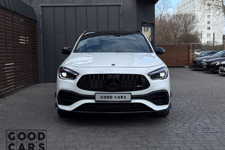 Mercedes-Benz GLA 45 AMG - 1