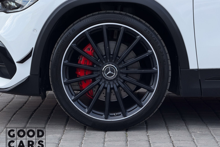 Mercedes-Benz GLA 45 AMG - 14