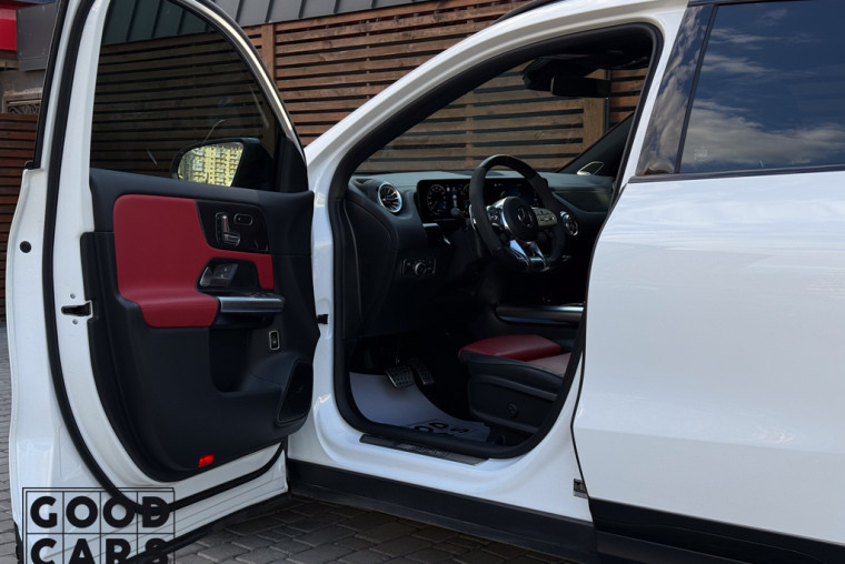 Mercedes-Benz GLA 45 AMG - 20