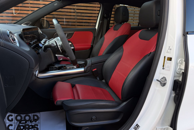Mercedes-Benz GLA 45 AMG - 22