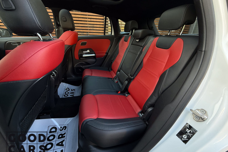 Mercedes-Benz GLA 45 AMG - 25