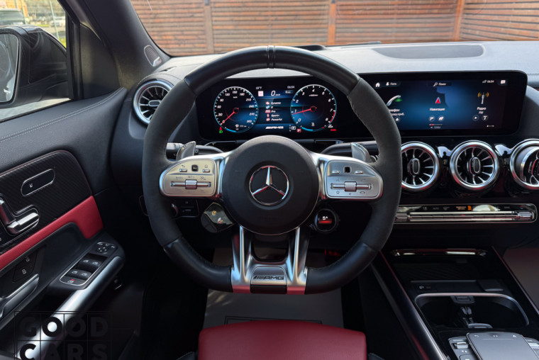 Mercedes-Benz GLA 45 AMG - 26