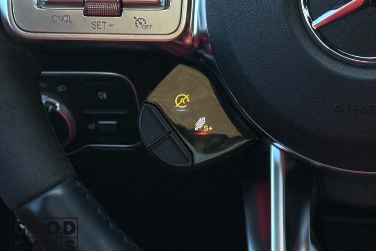 Mercedes-Benz GLA 45 AMG - 29