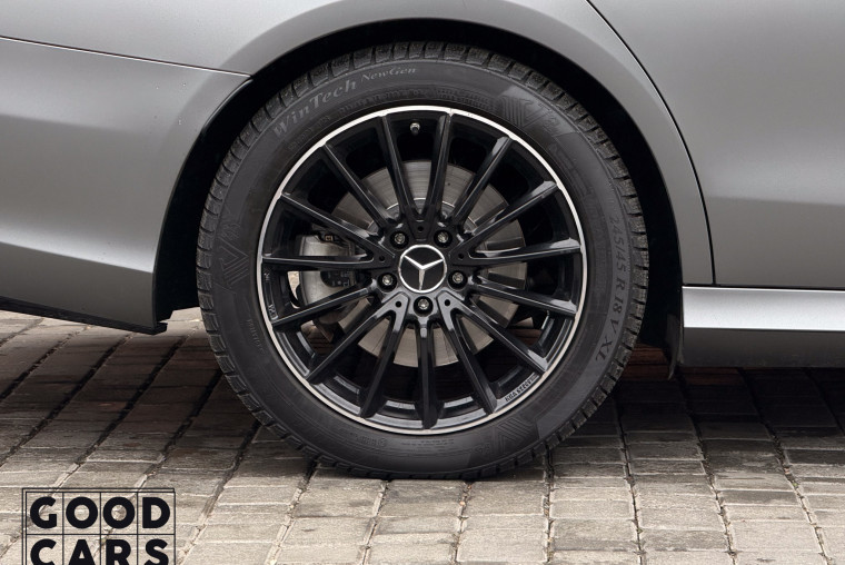 Mercedes-Benz E 400d - 16