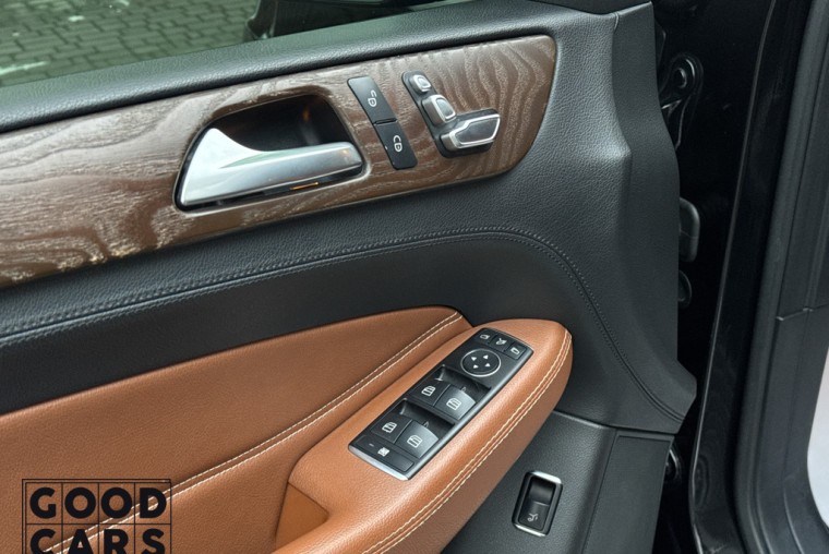 Mercedes-Benz GLS - 16