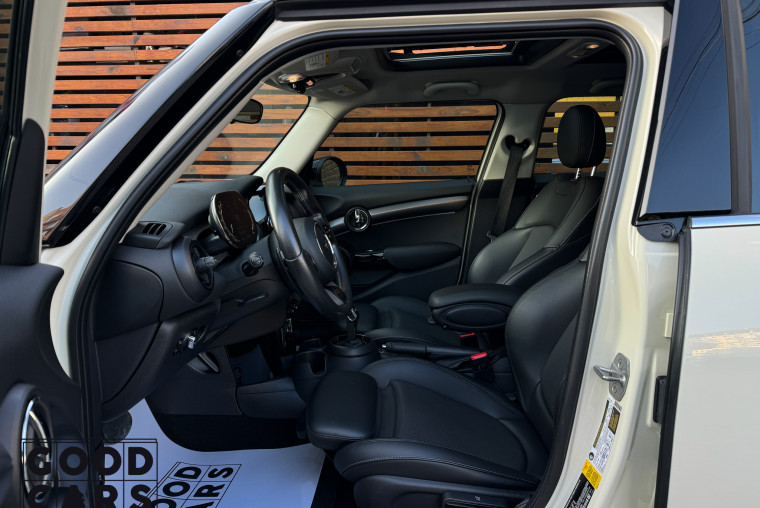 MINI John Cooper Works - 11