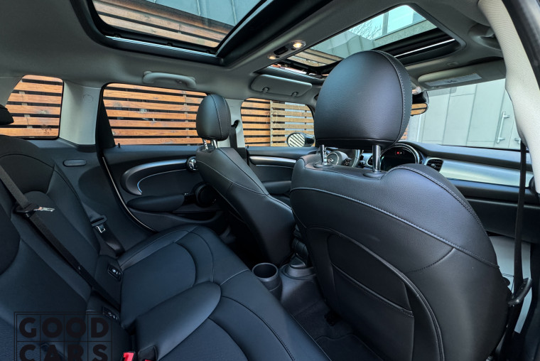 MINI John Cooper Works - 16