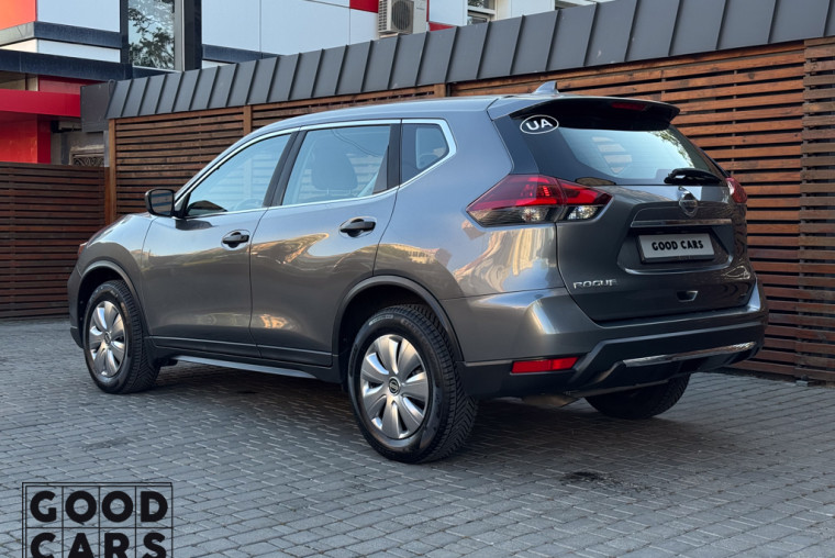 Nissan Rogue - 4