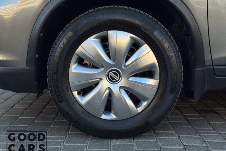 Nissan Rogue - 14