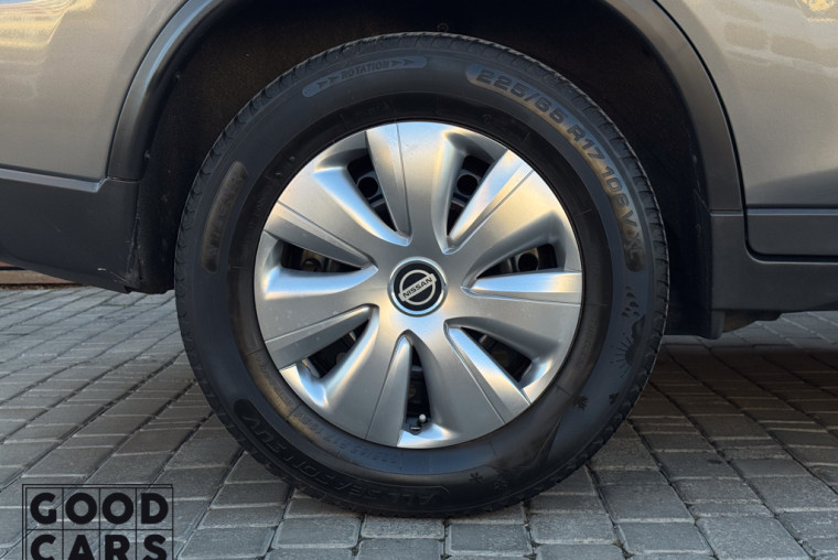 Nissan Rogue - 16
