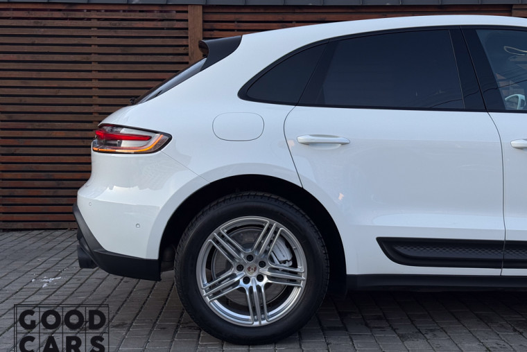 Porsche Macan - 14