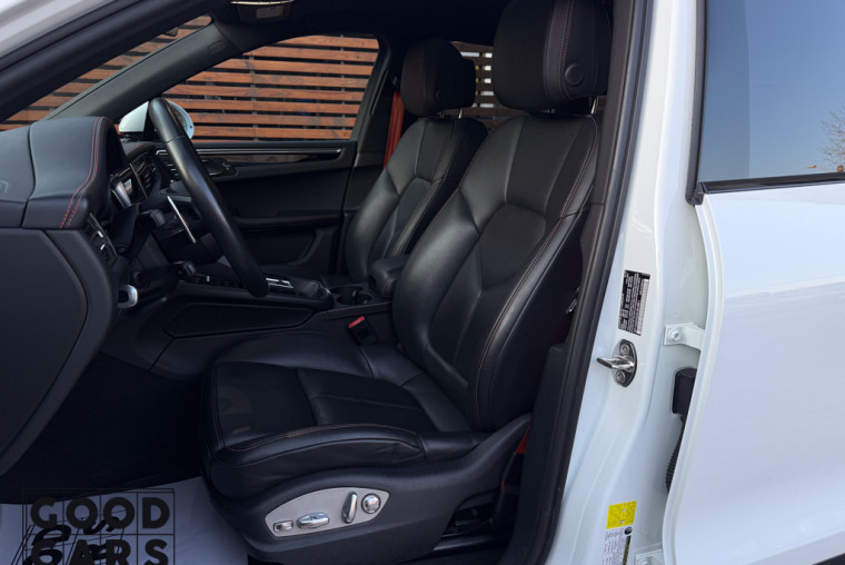 Porsche Macan - 21