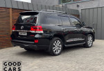 Toyota Land Cruiser 200 - 6