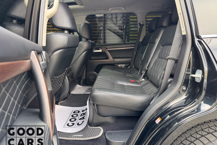 Toyota Land Cruiser 200 - 22