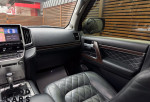 Toyota Land Cruiser 200 - 32