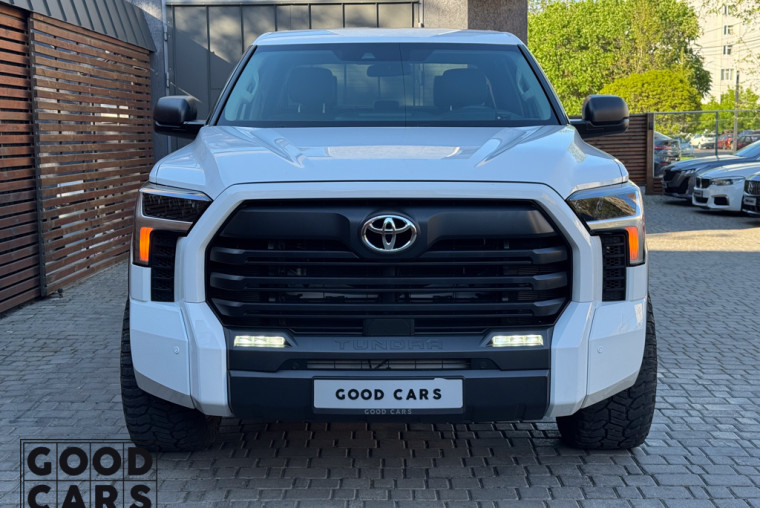 Toyota Tundra - 1