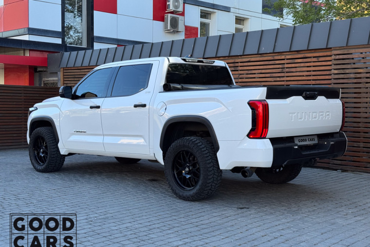 Toyota Tundra - 4