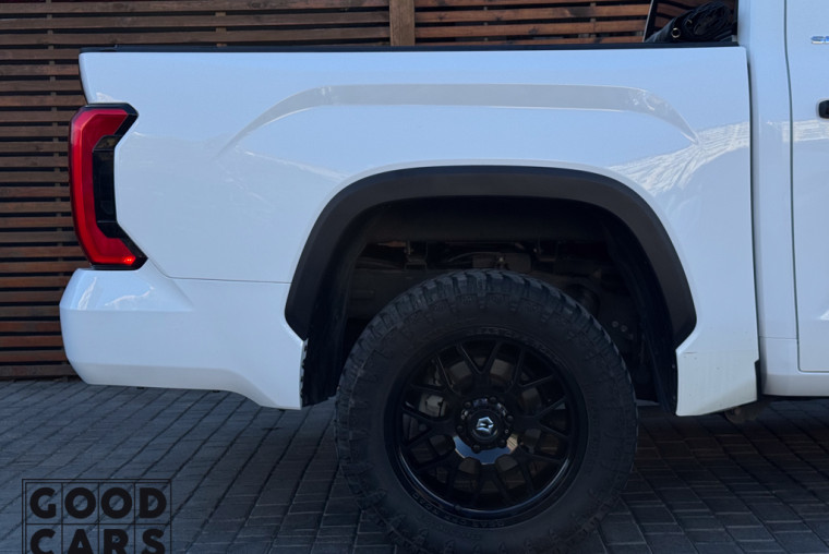 Toyota Tundra - 15